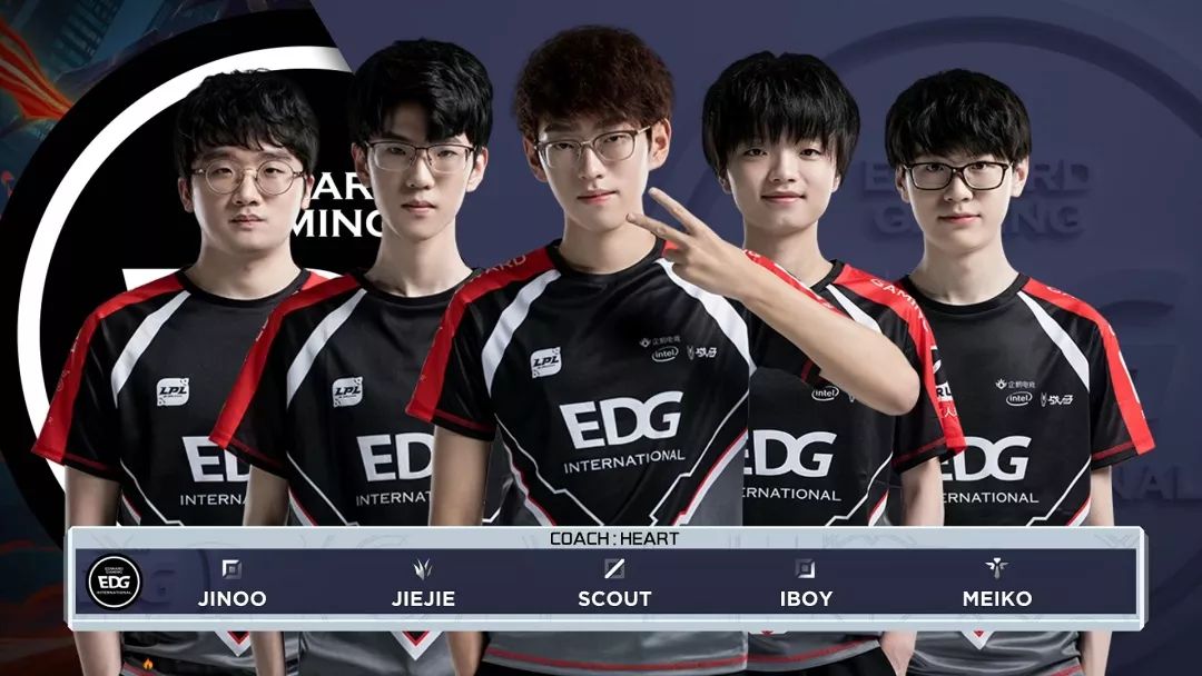 对手中场传 对手中场传